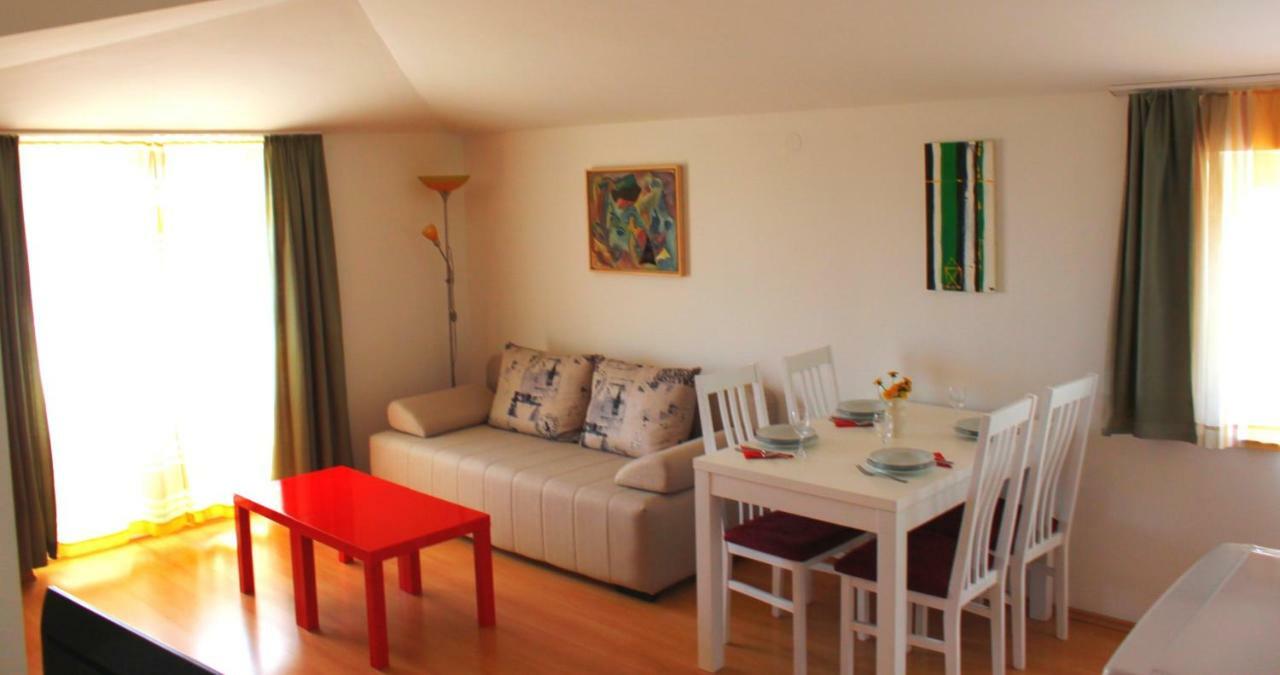 Mladen Apartment Fazana Exterior photo
