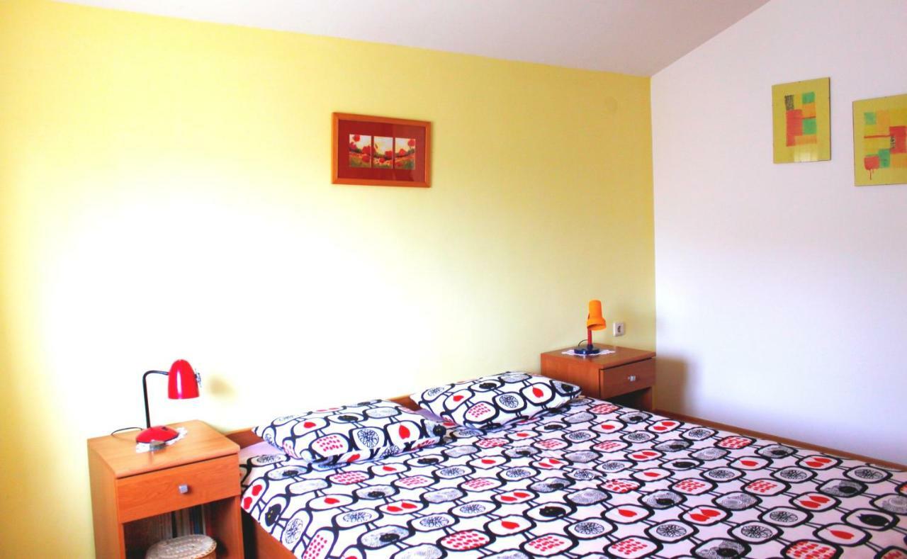 Mladen Apartment Fazana Exterior photo